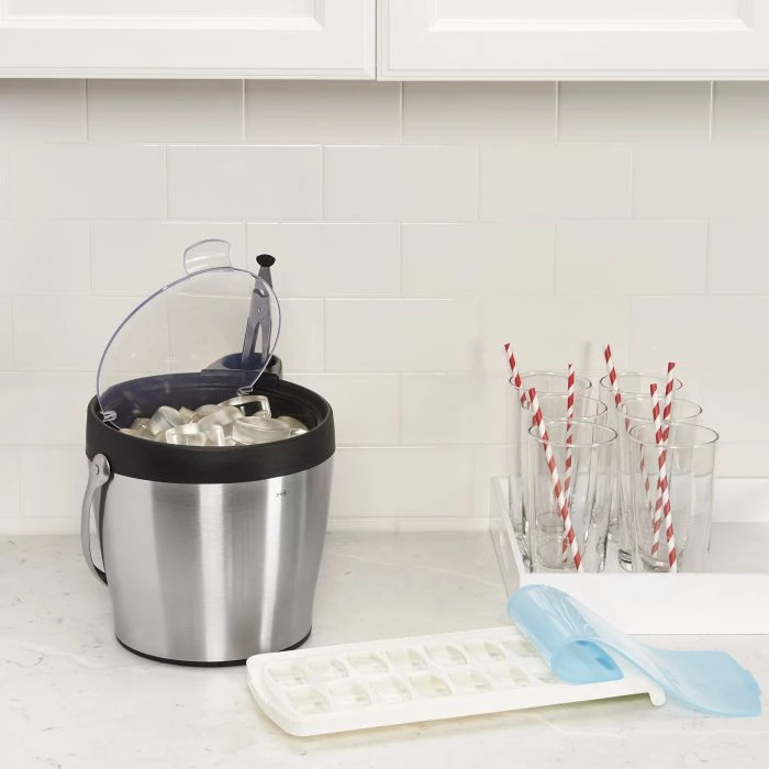 Oxo No-Spill Ice Cube Tray 4 Oxo No-Spill Ice Cube Tray