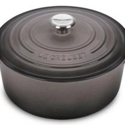 Le Creuset Round Dutch Oven, 5.5 Qt. Cookware