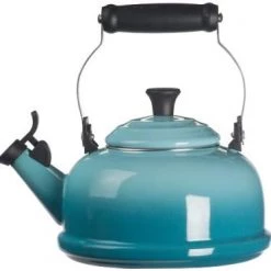 Le Creuset Whistling Kettle, 1.7 Qt.