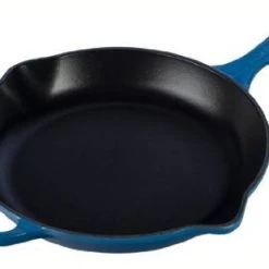 Le Creuset 9" Skillet Cookware