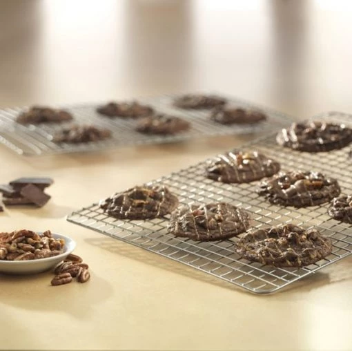 USA Pan Nonstick Cooling Rack