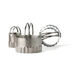 RSVP Round Rippled Biscuit Cutters Bakeware