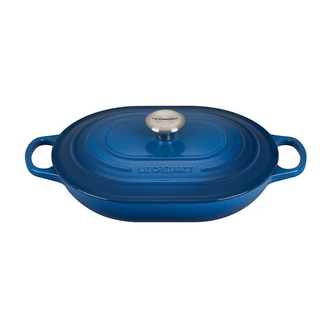 Le Creuset Signature Oval Casserole, 3.75 Qt. 6 Le Creuset Signature Oval Casserole, 3.75 Qt.