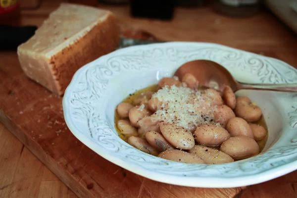 Rancho Gordo Royal Corona Beans - 1 Lb. 4 Rancho Gordo Royal Corona Beans - 1 Lb.